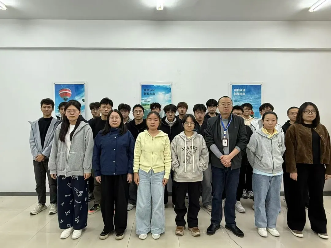 【近期結(jié)班留影】時光會定格此刻，但夢想永